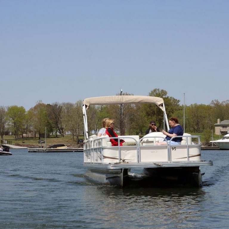 Accessories for Your Pontoon Boat