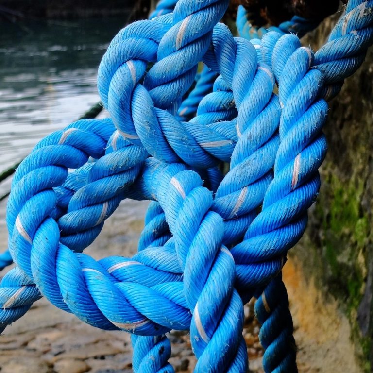 Knots to Secure Your Boat to the Dock