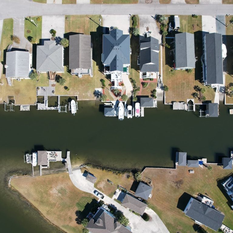 Advantages of Floating Docks