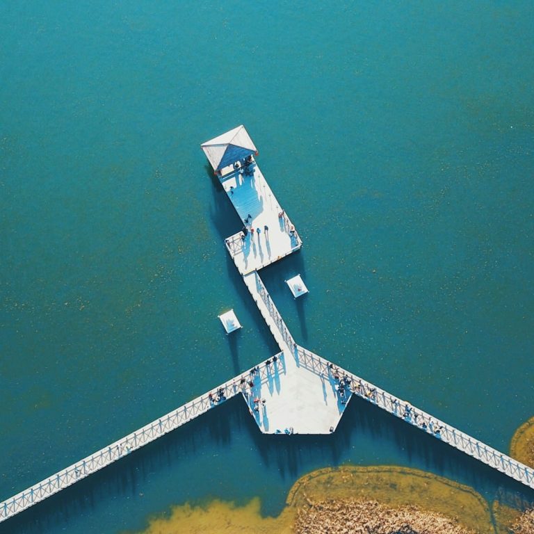 floating vs fixed dock