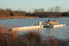 stock_pond_dock